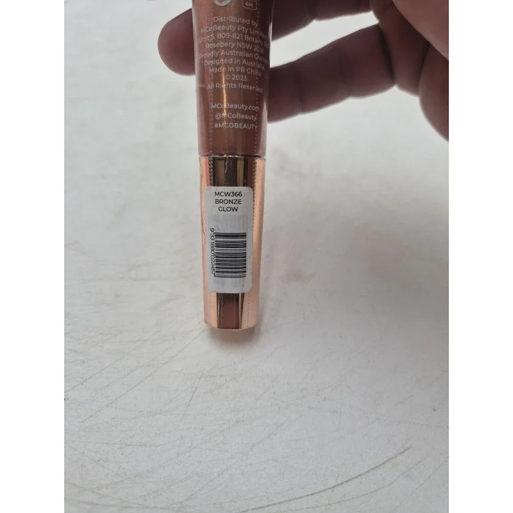 MCoBeauty Highlight and Glow Beauty Wand Liquid Highlighter Bronze